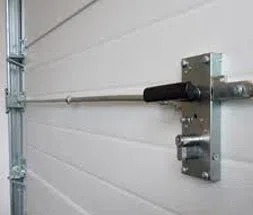 West Chester Locksmith Store West Chester, OH 513-845-0073 - 17a-Garage-Door-Locks